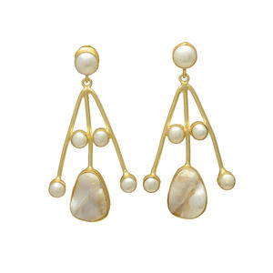 Pendientes de Perlas de Agua Dulce Naturales Color Blanco Ostra, Latón Vintage, Chapado en Oro de 24K, Hechos a Mano, para Mujer, para Boda - Product Image 1