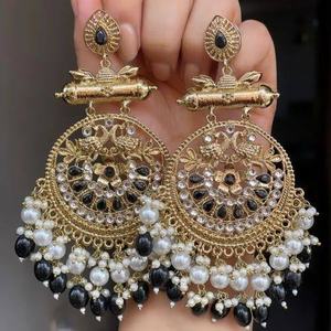 High Quality <b>Handmade</b> Gold-Plated Pearl Drop <b>Earrings</b> - Sophisticated and Beautiful for Weddings Fashion Jewelry Wholesalers - Product Image 2