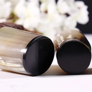 Corne de Viking en verre fait à la main de style vintage les plus demandés pour la bière et l'hydromel verres en corne naturelle pour les événements à thème en vente - Product Image 3