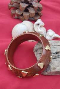 Intricate Heart Shaped Brass <b>Charms</b> Women's Sheesham Wood Fashion <b>Bangles</b> Protective Special Coating for Enhanced Durability - Product Image 2