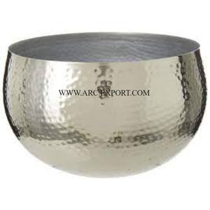 Jardinière et Pots de fleurs en métal de conception admirable ensemble de 3 tailles différentes jardinières de décor de jardin modernes de nouveau style très demandées - Product Image 4