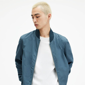 Vestes universitaires pour hommes de haute qualité 2026, logo personnalisé, manches longues, 100% polyester, taille plus, veste bomber pour hommes, vestes de baseball - Product Image 2