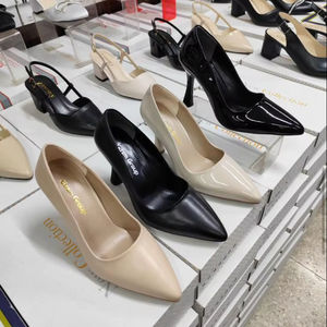 Zapatos Clásicos de Mujer, Zapatos de Tacón de Aguja con Punta Puntiaguda y Decoración de Diamantes de Imitación de 9 CM para Tallas 36-40, Hechos en Turquía - Product Image 1