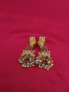 Ensemble de collier de temple plaqué or antique traditionnel avec boucles d'oreilles |   Bijoux de mariée du sud de l'Inde - Product Image 4