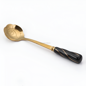 Cuchara de postre de té y café con diseño de flores doradas Premium para restaurante de fiesta - Product Image 1