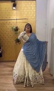 Collection spéciale Navratri : Ensemble de lehenga choli en coton pour femmes avec dupatta, pour mariage et fête, style traditionnel, séchage rapide - Product Image 4