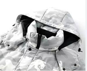 Chaqueta acolchada de invierno con capucha blanca Lona impermeable Estilo formal OEM Logotipo personalizado Pedidos al por mayor - Product Image 4