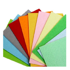 Vietnam Premium écologique respirant imperméable poinçonné anti-bactéries matériaux de vêtement de tennis 100% tissu non tissé - Product Image 2