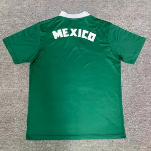 Venta al por mayor de fábrica: Camiseta de fútbol personalizada de México 2026, uniforme de fútbol para aficionados y jugadores, versión retro de la Copa Mundial - Product Image 2
