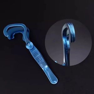 Pinzas Oftálmicas de Titanio de 90 mm, Instrumento Quirúrgico Manual Reutilizable para Chalazión y Entropión (Tipo Izquierdo), Uso Médico Hospitalario - Product Image 4