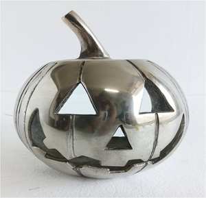 Porte-bougie en fil métallique sculptural moderne minimaliste, citrouille, lanterne Jack O Lantern, support pour bougie chauffe-plat, décoration d'Halloween, décoration d'automne pour table. - Product Image 5