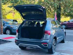 COOL USED 2024 Ultra-Luxury SE FWD Diesel Automatic 4-Seater SUV <b>Panoramic</b> Sunroof 360 Rear <b>Camera</b> Leather Seats Left Dark - Product Image 6