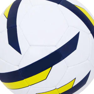 Balón de fútbol de PU de alta calidad personalizable Alaay, función de entrenamiento de equipos deportivos Unidos pakistaníes, presenta su propio diseño de logotipo - Product Image 3