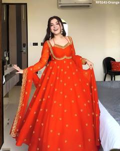 Vestido Anarkali de Diseñador en Georgette para Mujer, con Bordado Zari, Motivos de Lentejuelas, Estilo Festivo para Bodas, Premium, con Vuelo, para Celebraciones - Product Image 3