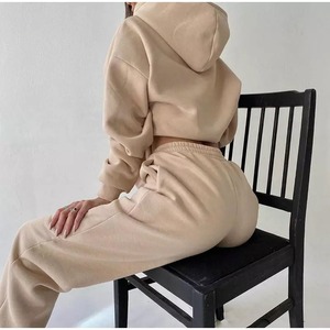 Pull à capuche à manches longues pour femme avec capuche matériau confortable et léger pour le travail d'entraînement et l'usure quotidienne - Product Image 2