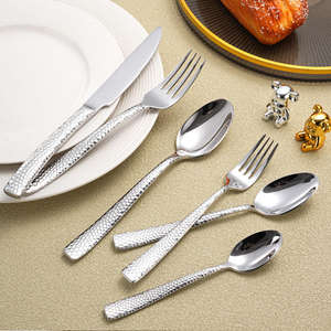 Juego de cubiertos premium con diseño arcoíris, elaborado con un brillo multicolor vibrante que ofrece elegancia moderna y rendimiento duradero. - Product Image 1