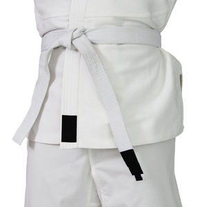 Nuevo uniforme de Karate rojo de alta calidad para hombres, mujeres, niños, traje de Taekwondo de Judo con cuello en V, cómodo servicio OEM de algodón disponible - Product Image 3