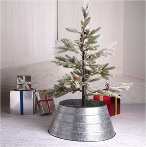 ฐานตั้งต้นคริสต์มาสโลหะคุณภาพสูงสไตล์เรียบง่าย ตกแต่งบ้านอย่างมีระดับ สำหรับปีใหม่และงานปาร์ตี้คริสต์มาส - Product Image 4