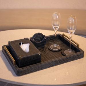 Plateau de service en métal fait main, écologique et compatible lave-vaisselle pour embellir votre intérieur, idéal pour les cadeaux, les célébrations et les occasions festives - Product Image 6