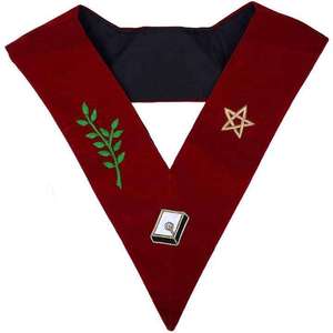 Delantal masónico bordado de terciopelo Mahroon con rama de olivo, estrella y símbolo de libro, hecho a mano con artesanía. - Product Image 1
