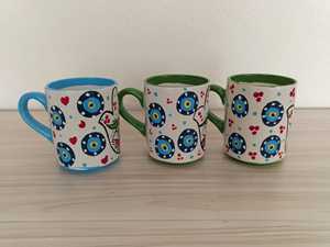 Taza de Cerámica con Relieve 3D Personalizada DAFNI BIG PAZAR, Hecha a Mano, Pintada a Mano, con Diseño de Frutas, Apta para Lavavajillas, con Tapa Deslizante, Caja de Regalo - Product Image 5