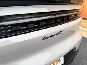 Cayenne Turbo GT 2024, V8 biturbo de 650 hp, tracción total, color Chalk, mayormente sin modificar - Product Image 4