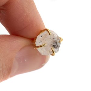 Juego de pendientes de Punta chapados en oro de cuarzo con diamantes Herkimer crudos de 8-10mm, joyería minimalista delicada hecha a mano con piedra natal para mujer - Product Image 5