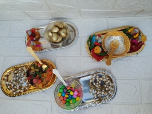 Rajsthani Royal Halloween Tray Bowl Set Cuchara Plata Dorado Metálico para Graduación Diwali Día DE LA Madre Decoración de Mesa de Comedor - Product Image 2