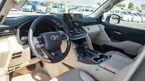 SUV Usada 2024 Diésel R18 Volante a la Izquierda Interior Oscuro Asientos de Cuero 5 Plazas 4.1-6L en Buen Estado - Product Image 4