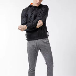 Veste de pluie de style performance conçue avec un tissu coupe-vent, respirant, confortable et ajustée sans couture, vestes pour hommes - Product Image 3