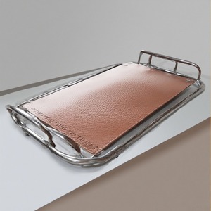 ถาดหนังคลาสสิกพร้อมฐานกว้างและขอบเรียบออกแบบมาเพื่อเสน่ห์เหนือกาลเวลาในโฮมออฟฟิศหรือห้องชุดโรงแรม - Product Image 6