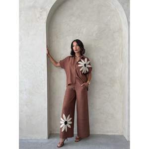 ชุดกางเกงลายดอกไม้สำหรับผู้หญิง - Product Image 4