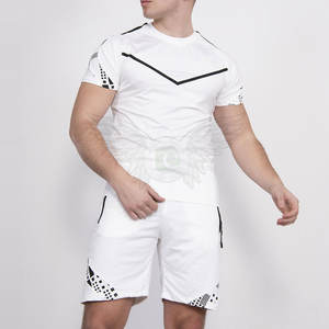 Ensemble t-shirt et short d'été de haute qualité avec logo personnalisé ensemble short et t-shirt en coton pour hommes ensemble short et t-shirt pour hommes - Product Image 2
