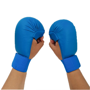 Gants de karaté blancs de haute qualité pour adultes et enfants, gants d'arts martiaux, protecteurs de taekwondo, gants de boxe - Product Image 1