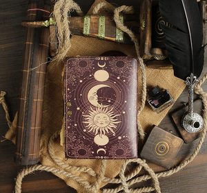 Cuaderno de cuero hecho a mano para hombres y mujeres, diario de bocetos impreso personalizado, Sun & Moon, Vintage, de cuero - Product Image 3