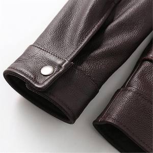 Vente de gros Blouson en cuir marron personnalisé en cuir de vache brun chocolat avec logo en relief de haute qualité Blouson en cuir pour hommes - Product Image 3