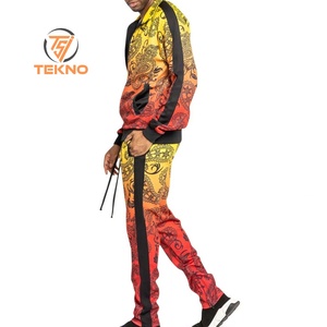 Survêtement à sublimation pour homme en tissu de haute qualité avec des imprimés accrocheurs et une coupe athlétique pour un look sportif élégant - Product Image 3