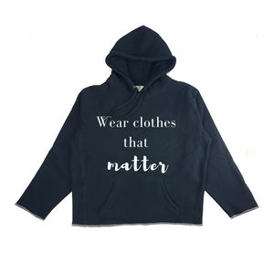 Sweat-shirts à capuche pour hommes en gros, couleur rouge, ourlet brut, avec logo imprimé à l'écran, sweat-shirts chauds d'hiver - Product Image 4