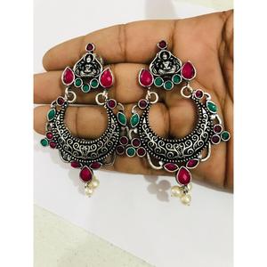 Ox <b>Moon</b> Design Earrings Drop Pendant Religious Trendy Cute Style with Diamond Pearl and Amber for Wedding and Party - Product Image 4