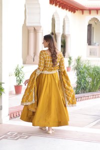 Salwar Kameez élégant en Georgette avec broderie Zari pour mariage indien, tenue de mariée pakistanaise, style traditionnel toutes saisons - Product Image 6