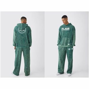 Chándal con capucha de algodón 100% de gran tamaño con detalle de costura cuadrada bordado y técnicas de cuentas Estilo Vintage para invierno - Product Image 1