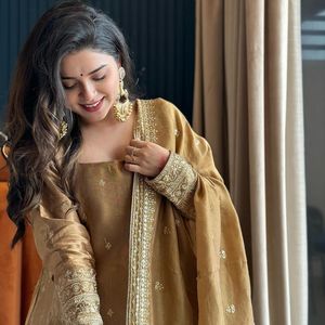 Top de la Colección Satin de Diseñador Fandy, Microforrado, Adornado con Bordado de Hilo y Lentejuelas, Pantalón Plazo Elástico con Costura Completa, al por Mayor - Product Image 6