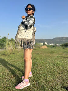 Nouveau Offre Spéciale Discount métallisé fourrure cuir fourre-tout sacs femmes sous les bras sacs à main haute qualité taureau crâne pièce sac à provisions - Product Image 4