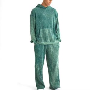 Survêtement personnalisé en coton biologique 100% avec lavage à l'acide, sweat-shirt et pantalon de survêtement avec poches latérales, col à capuche - Product Image 3