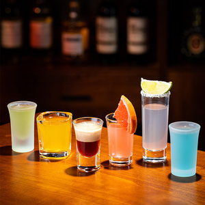 Gran oferta, juego de 6 copas de chupito transparentes esmeriladas redondas, juego de copas de vino con bandeja de plástico de madera en forma de <span class=keywords><strong>S</strong></span> para fiesta de Bar - Product Image 5