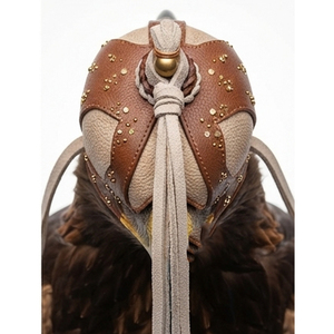 Cagoule de fauconnerie en cuir avec pompon et capuchon métallique, taille unique, équipement de chasse durable pour l'extérieur, design minimaliste - Product Image 6