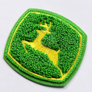 Parche de chenilla decorativo ecológico con borde Merrow para manualidades de ropa DIY como sudaderas con capucha y prendas de vestir exteriores - Product Image 6