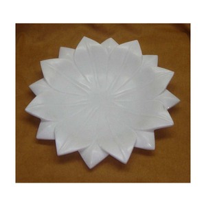 Bol en marbre blanc sculpté à la main, Design de Lotus en marbre blanc de meilleure qualité pour la cuisine et la décoration de la cuisine - Product Image 1