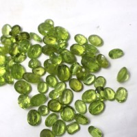 Péridot vert pierre naturelle à facettes poire coupe forme mixte bijoux personnalisés pierre précieuse en vrac 100% véritable péridot vert