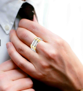 Bague de fiançailles/mariage en argent 925 avec trois pierres de moissanite de 0,31 carat, design de bague disponible - Product Image 2